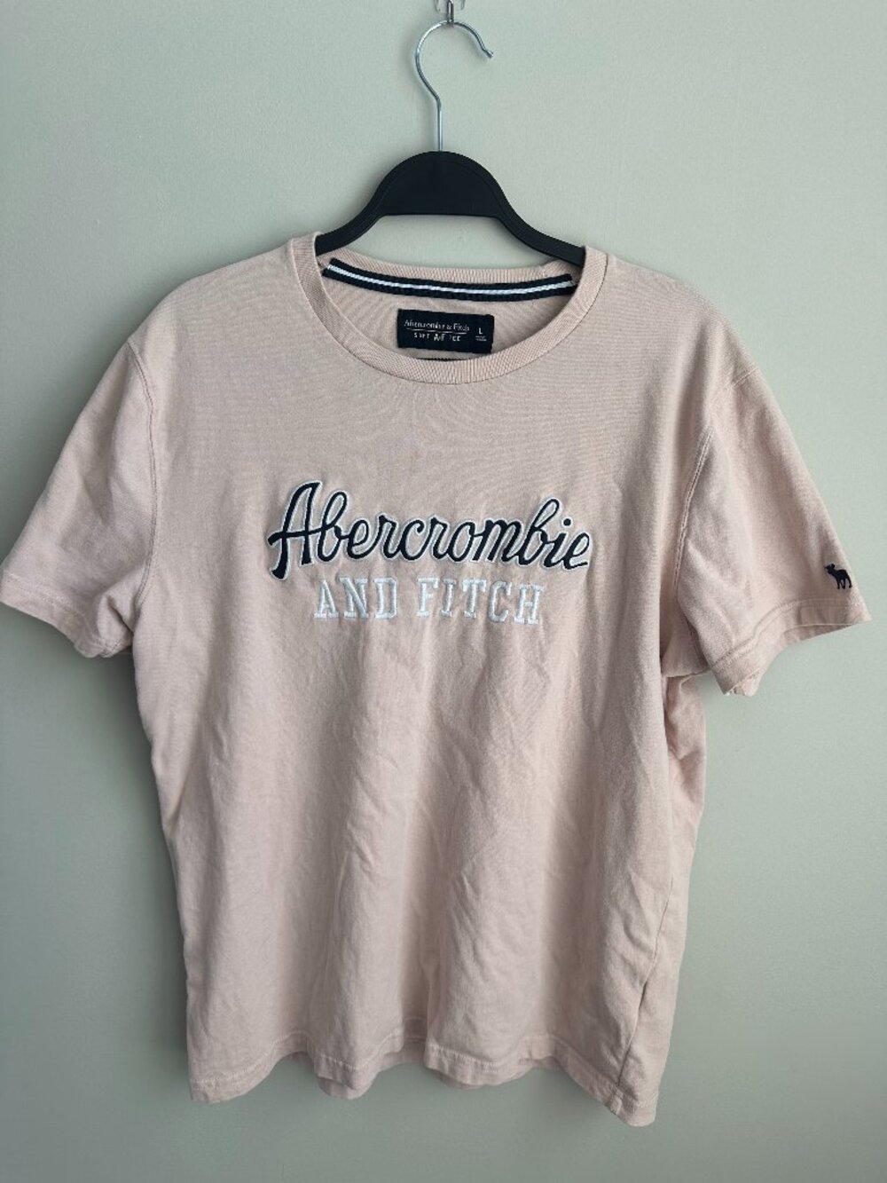Abercrombie & Fitch Womens Large Peach Short Sleeve Shirt Embroidered Moose